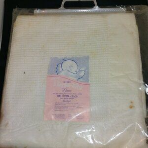 Vintage Beacon Therma-lite baby blanket